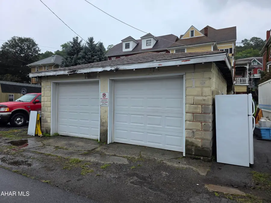 814 Washington Avenue, Tyrone, PA 16686 - #3