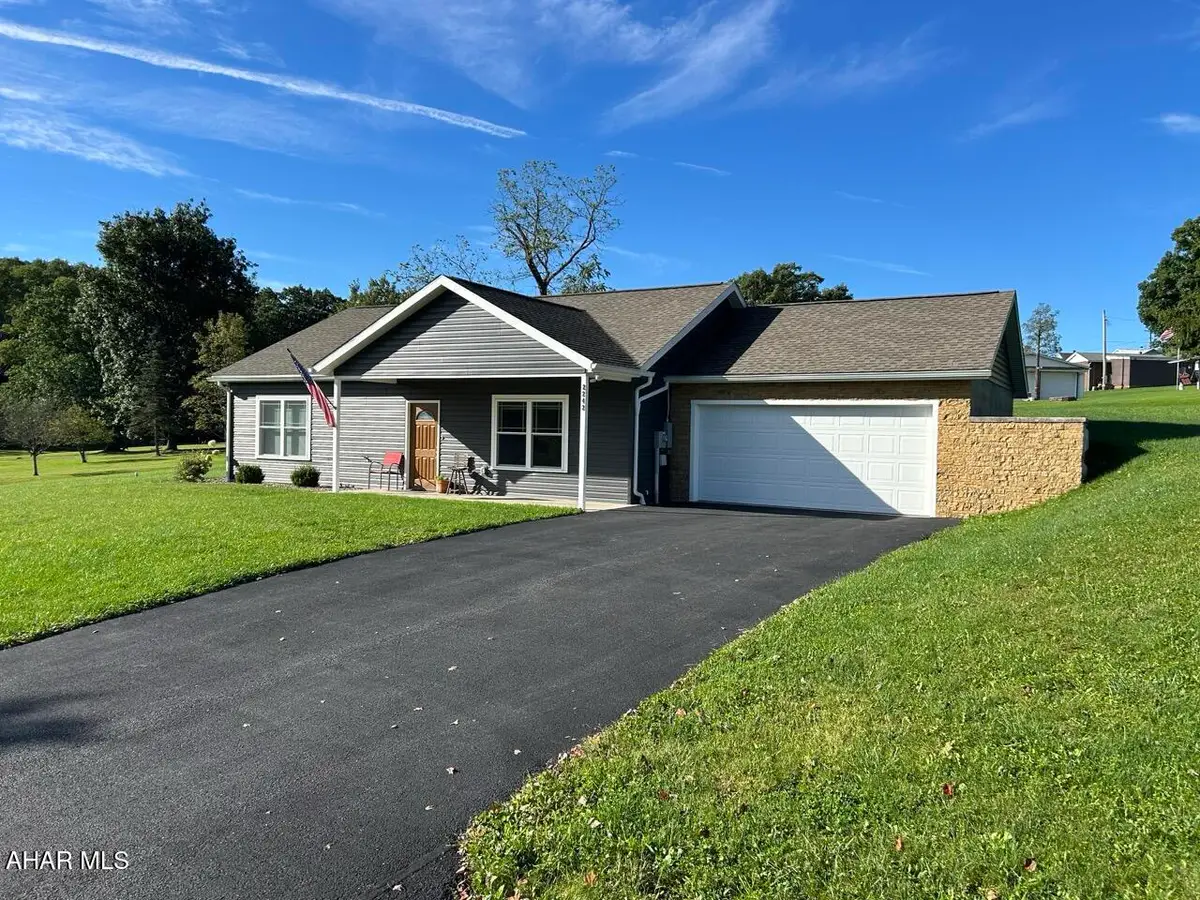 2242 Charcoal Drive, Hollidaysburg, PA 16648 - #1