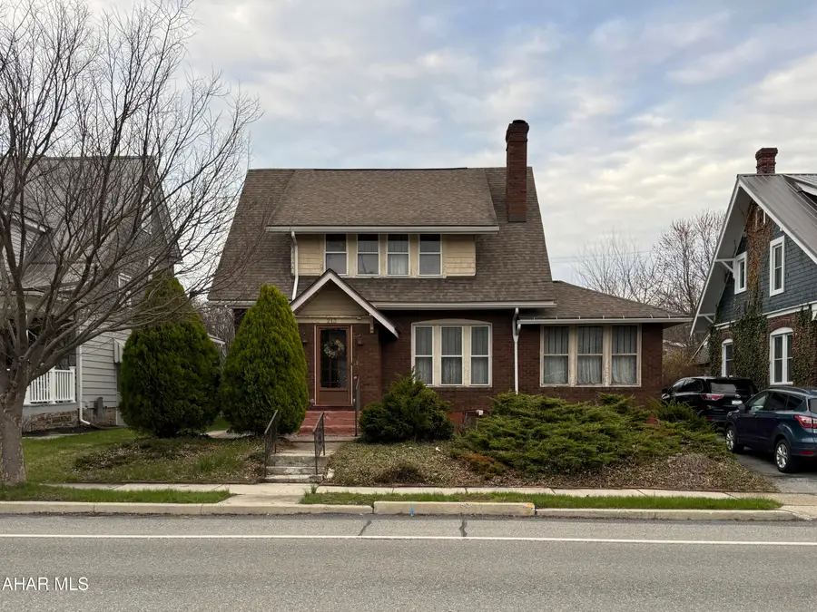 213 Logan Boulevard, Altoona, PA 16602 - #2
