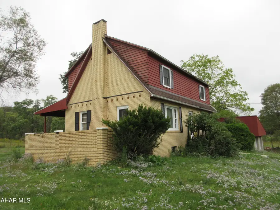 221 Wissinger Hollow Road, Johnstown, PA 15904 - #2