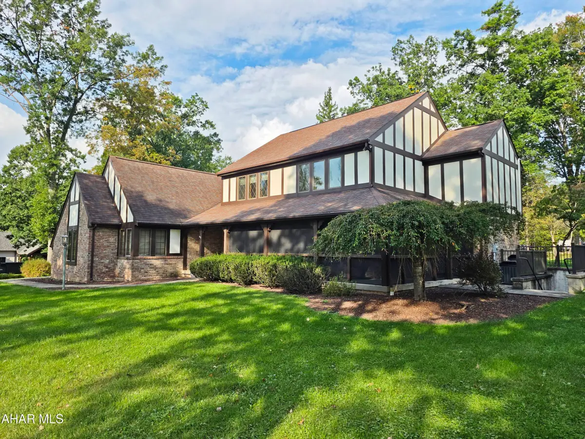 114 Stratford Court, Hollidaysburg, PA 16648 - #1