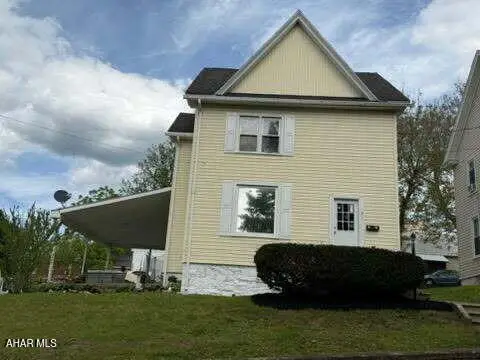 811 Bloomfield Street, Roaring Spring, PA 16673