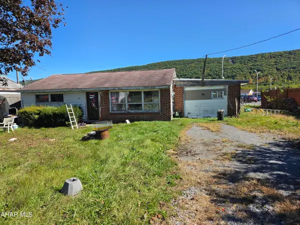 140 Tipton Manor, Tyrone, PA 16686