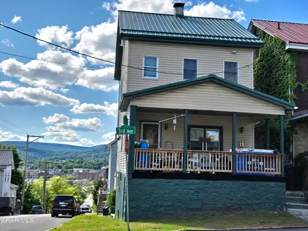 1230 3rd Avenue, Altoona, PA 16602