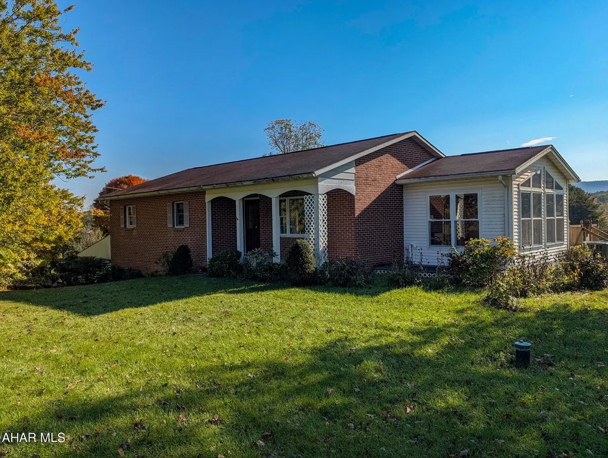 106 Cove Lane, Bedford, PA 15522 - #1