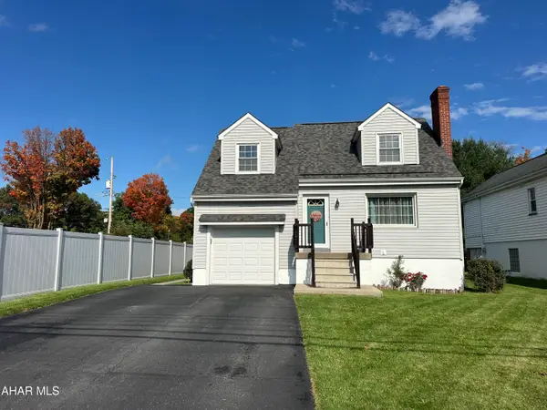 407 Broad Street, Hollidaysburg, PA 16648