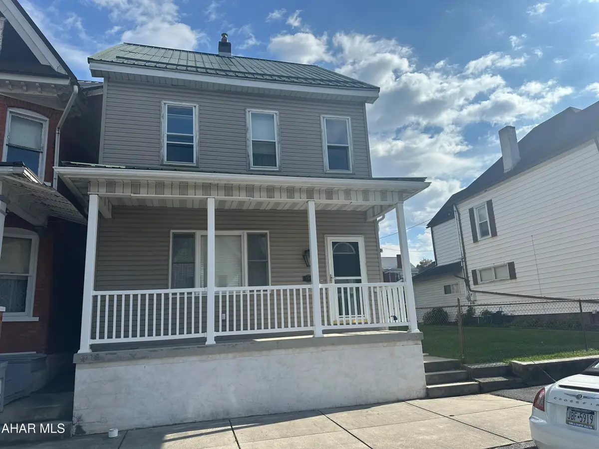 209 4th Avenue, Altoona, PA 16602 - #1