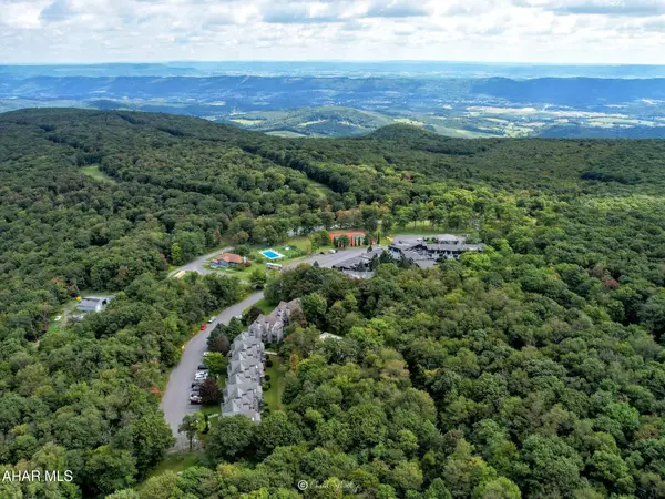 209 E Valley Point Lane #C601, Claysburg, PA 16625