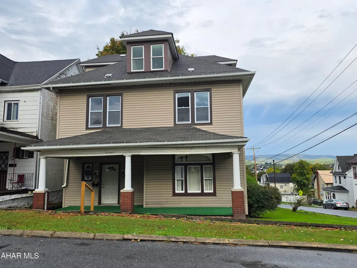 400 Crawford Avenue, Altoona, PA 16602 - #1