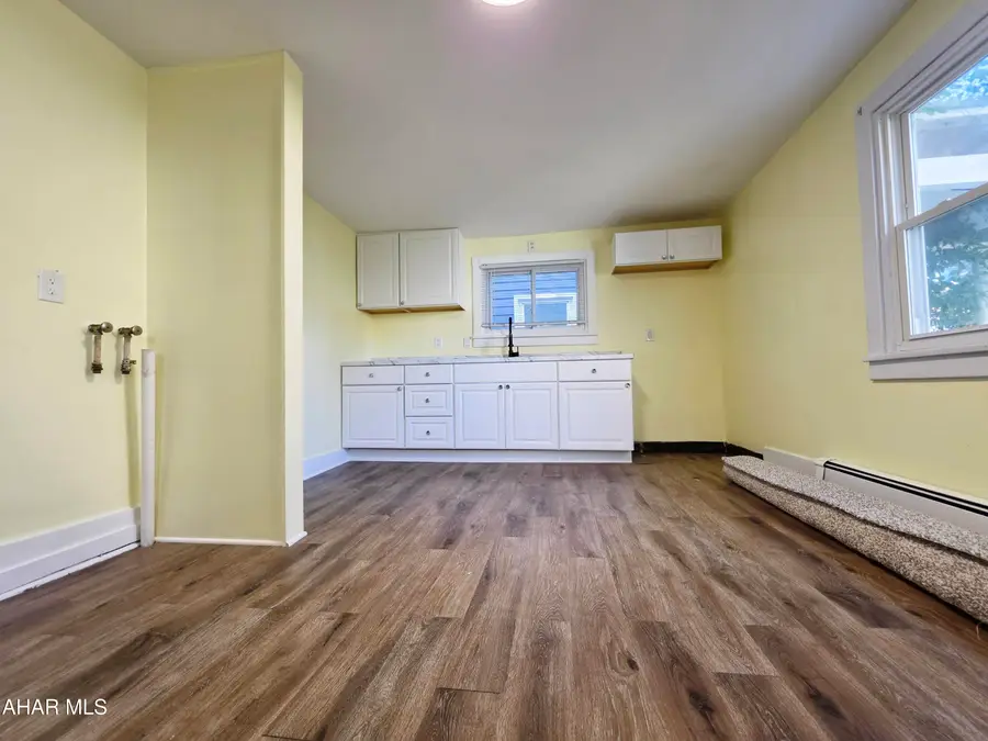411 Walnut Street, Hollidaysburg, PA 16648 - #2