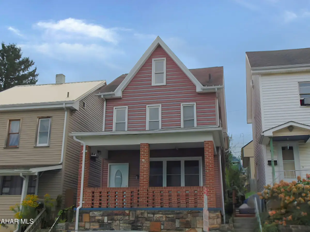 319 Crawford Avenue, Altoona, PA 16602 - #1