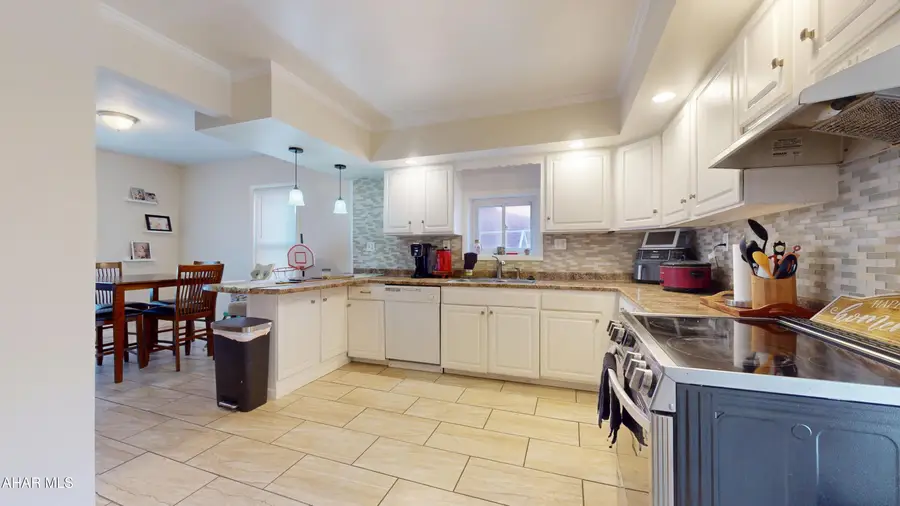 608 Garber Street, Hollidaysburg, PA 16648 - #3