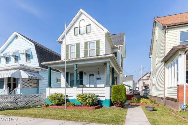 111 N 9th Avenue, Altoona, PA 16601
