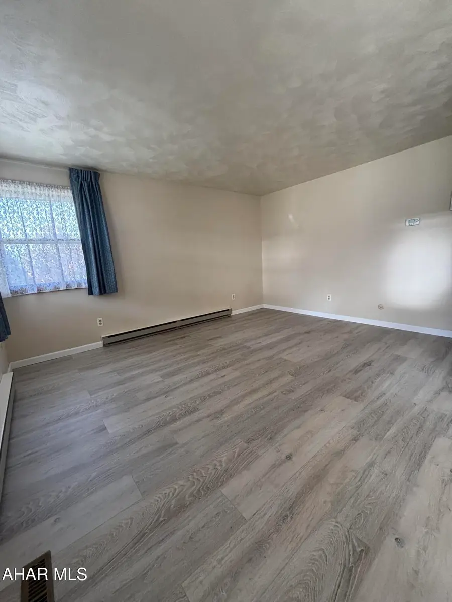 418 Forrest Street, Altoona, PA 16601 - #3