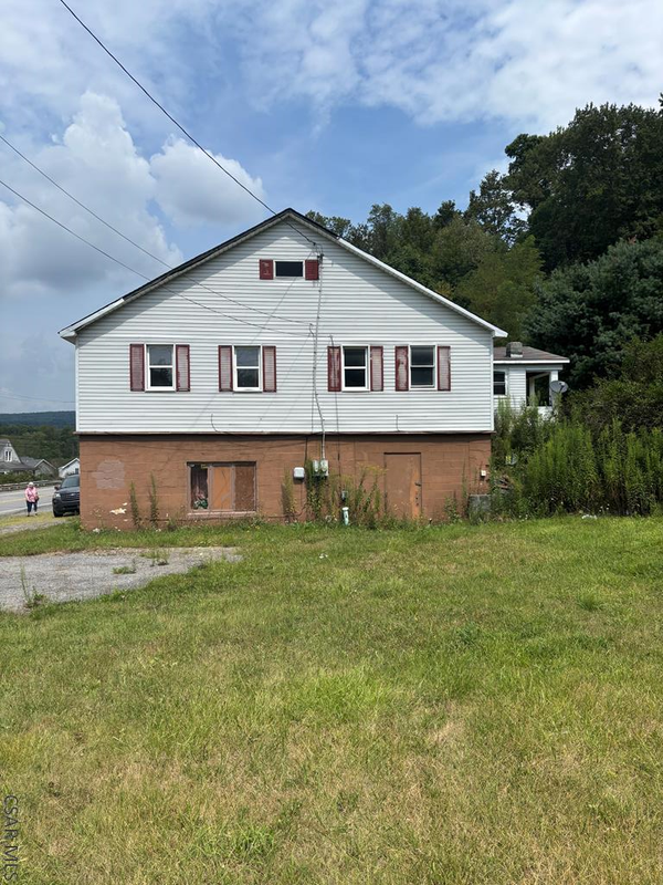 2770 William Penn Ave., Johnstown, PA 15909