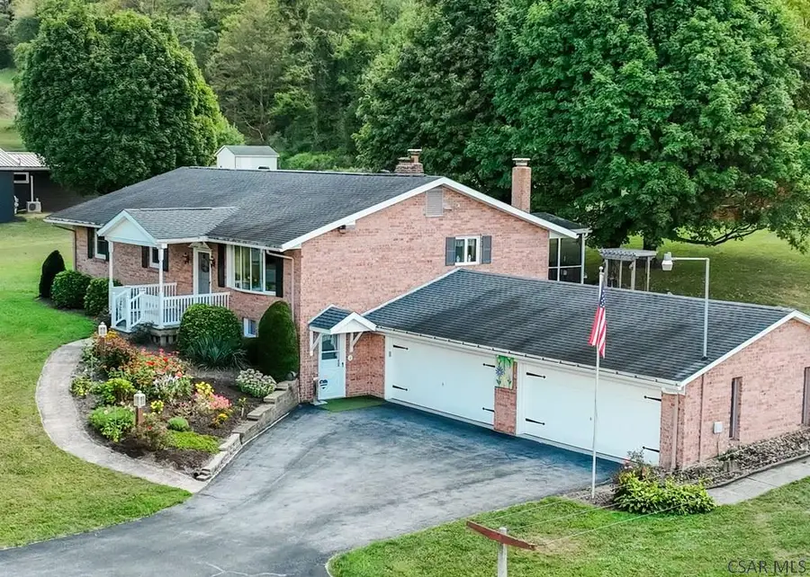 527 Maple Springs Road, Hollsopple, PA 15935 - Image #2