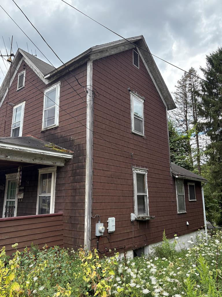 2004 Philadelphia Ave, Northern Cambria, PA 15714 - Image #2