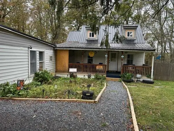 203 Pine Bluff Rd, Sidman, PA 15955