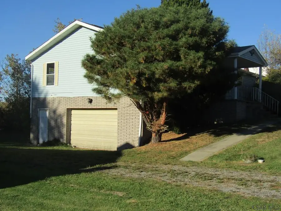 123 Stern Street, Friedens, PA 15541 - Image #2