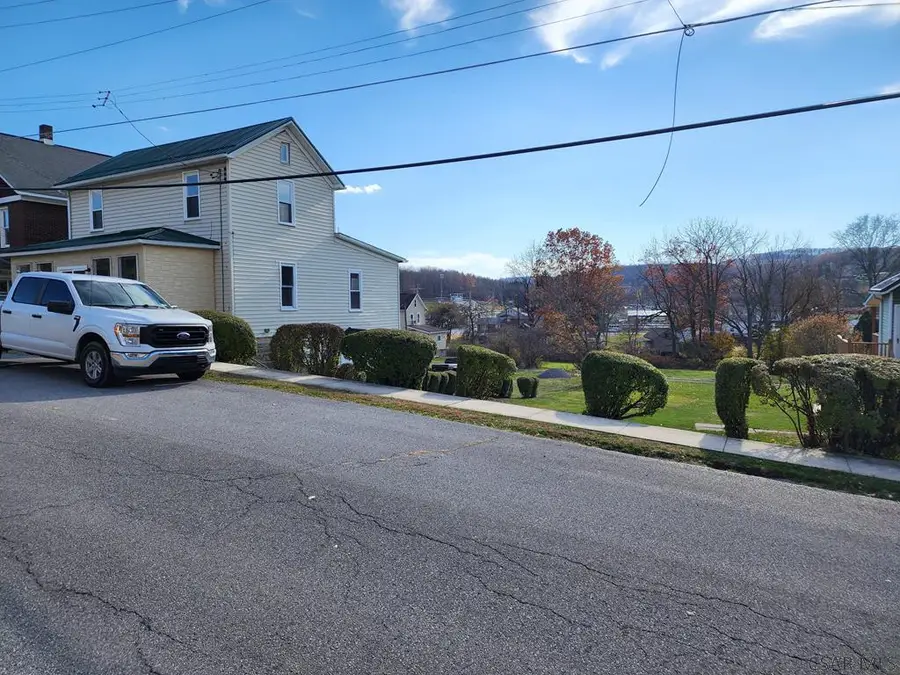 2222 Jackson Avenue, Windber, PA 15963 - Image #2