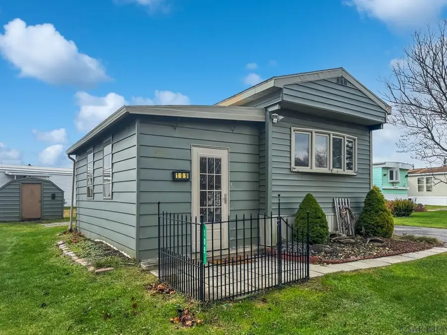 109 Short Drive, Ebensburg, PA 15931 - Image #2