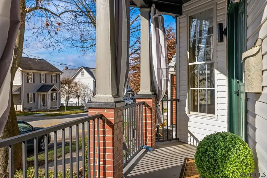 322 E Main Street, Ligonier, PA 15658 - #2