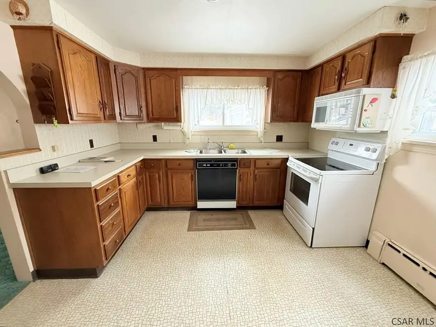 4540 Clear Shade Dr, Windber, PA 15963 - #3