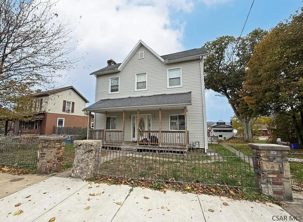 204 Strayer Street, Johnstown, PA 15906 - #1