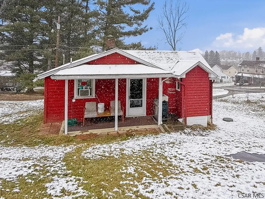 1513 Sycamore Ln, Mount Pleasant, PA 15666 - #1