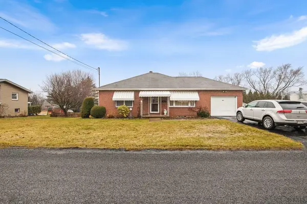 403 Rebecca St, Somerset, PA 15501