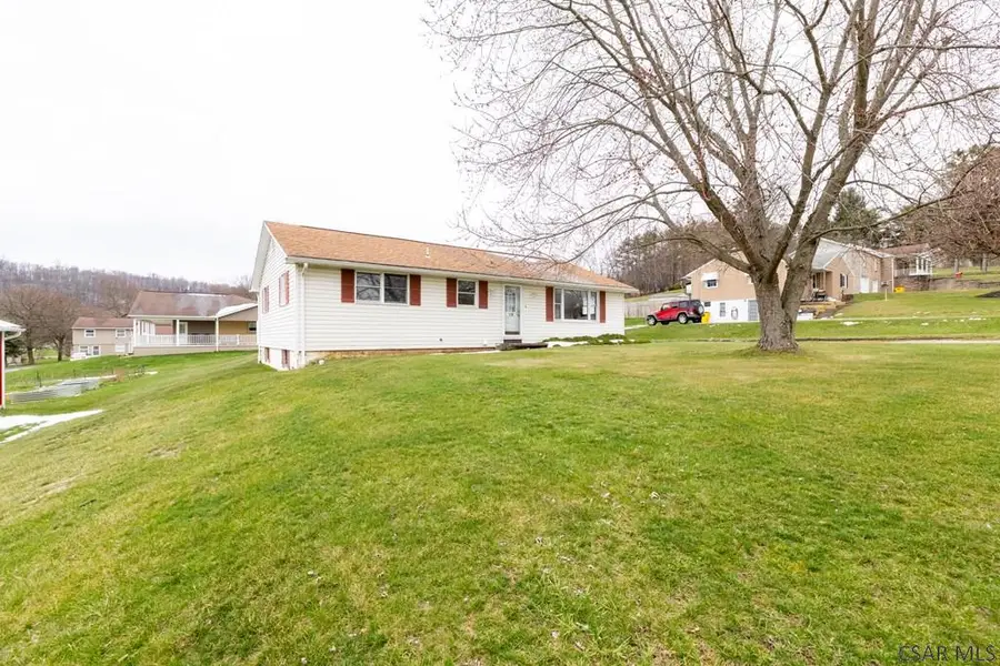 130 N Walnut, Davidsville, PA 15928 - #3