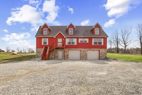 3736 Water Level Rd, Rockwood, PA 15557