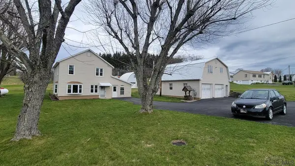 1154 Million Dollar Highway, Stoystown, PA 15563