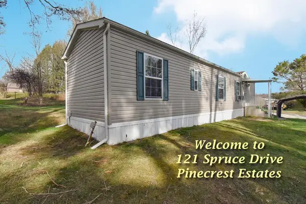 121 Spruce Drive, Johnstown, PA 15905