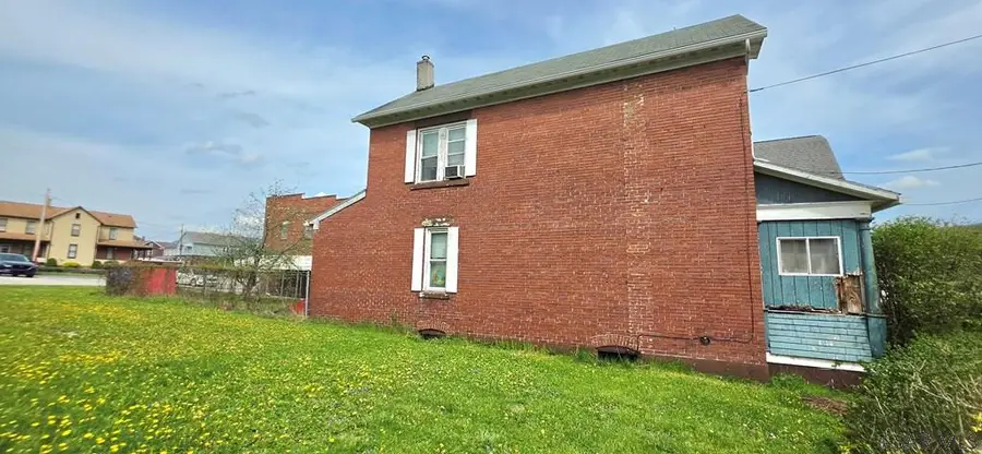 320 Fairfield Avenue, Johnstown, PA 15906 - #3