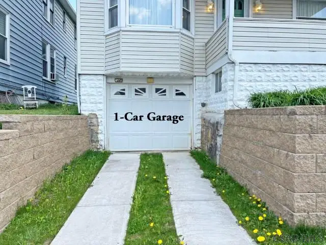 652 Russell Ave., Johnstown, PA 15902 - #2