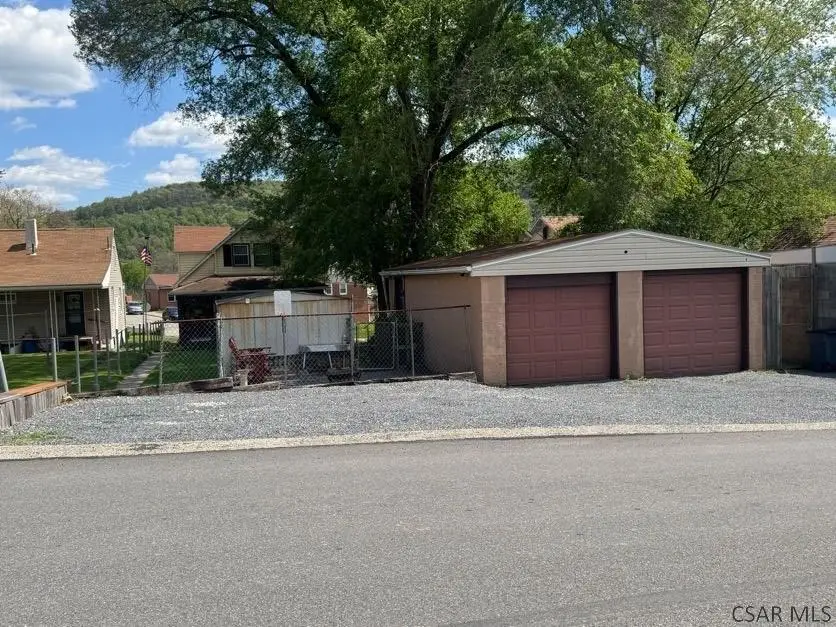 375 Daniel St., Johnstown, PA 15906 - #3