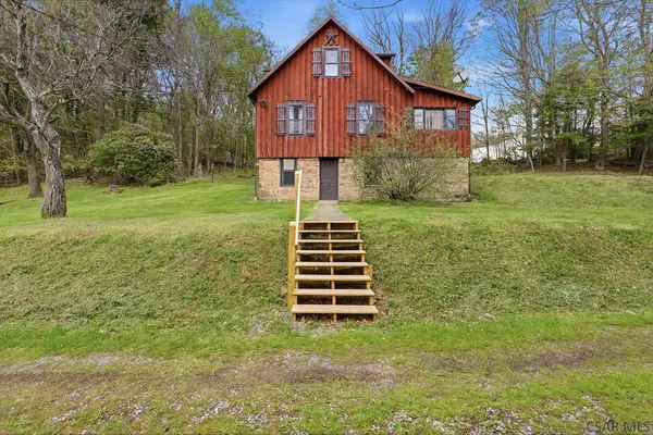 1072 Clapboard Run Road, Johnstown, PA 15904