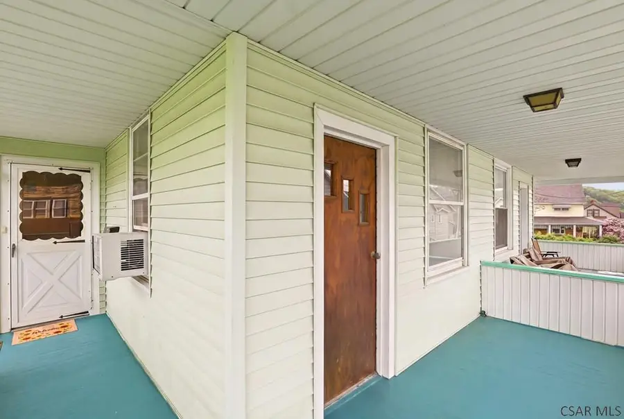 1092 Church Ave, Johnstown, PA 15901 - #2