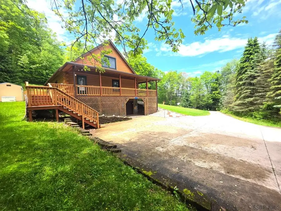 630 Mount Carmel Dr, Windber, PA 15963 - #2