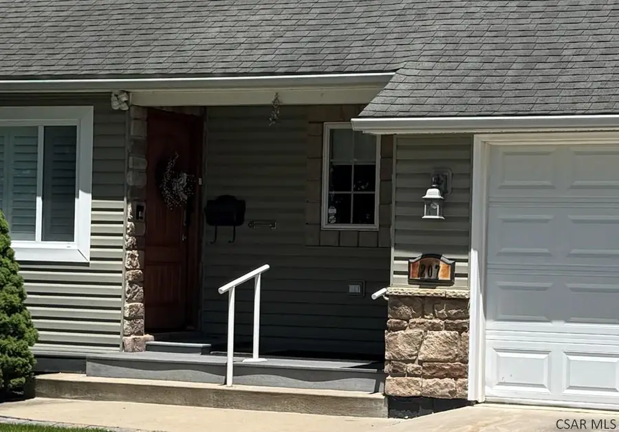 207 Nadona Avenue, Johnstown, PA 15904 - #2