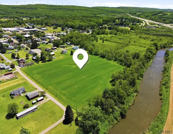 Eighth Avenue, Meyersdale, PA 15552