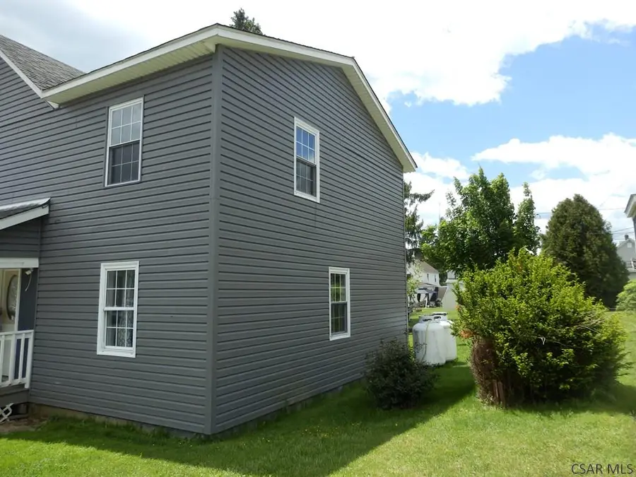 22 Fourth St, Cairnbrook, PA 15924 - #3