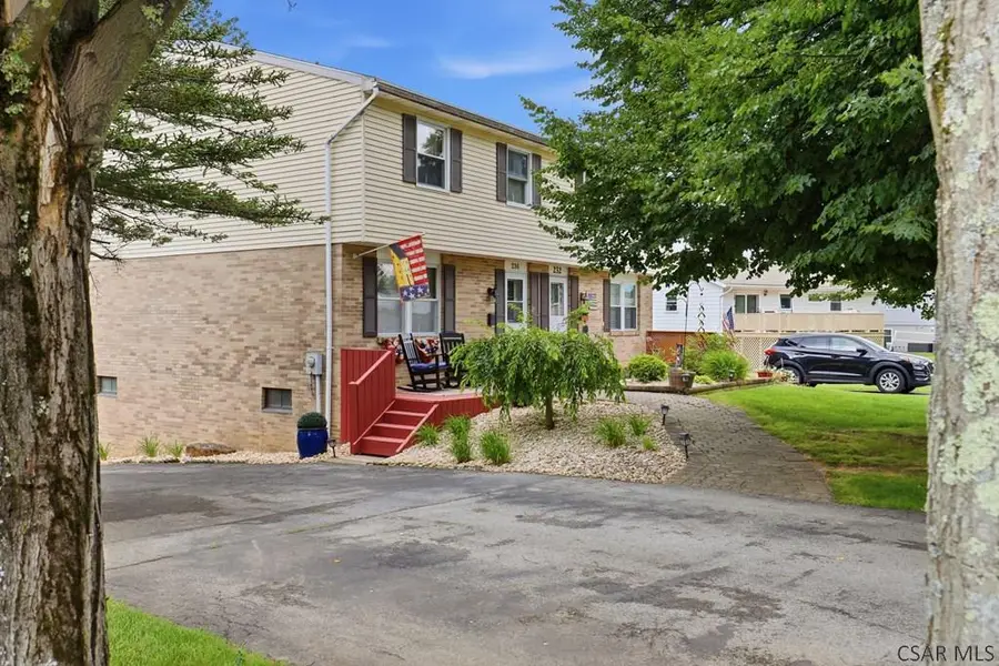234 Marietta Dr, Johnstown, PA 15904 - #3