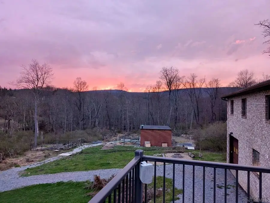 1024 St. Clair Rd, Johnstown, PA 15905 - #2