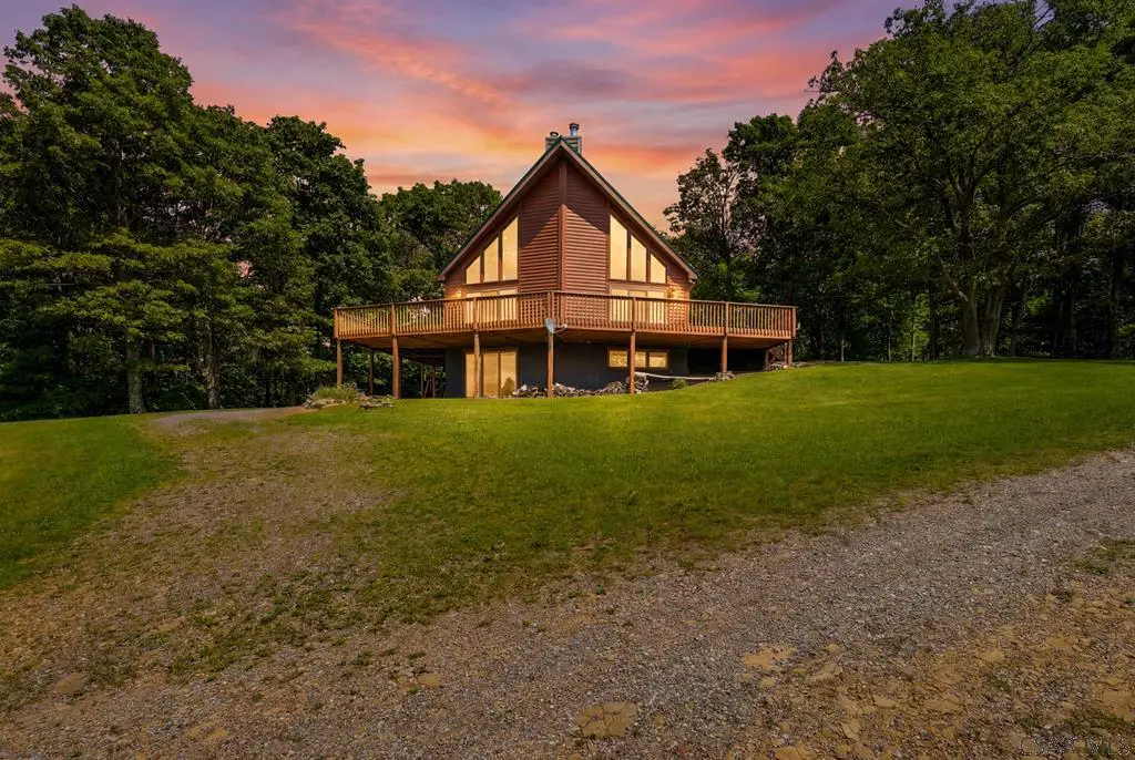 266 Walkabout Rd, Somerset, PA 15501 - #1