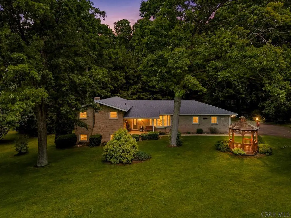 202 Culligan Rd, Friedens, PA 15541 - #1