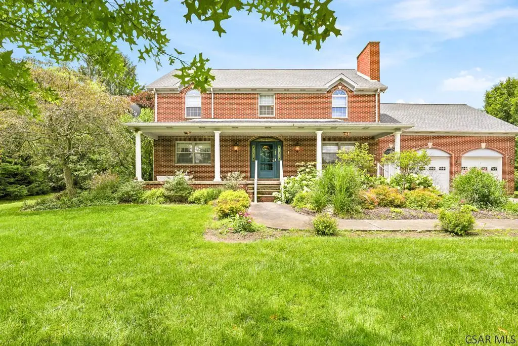 413 Stadium Dr, Somerset, PA 15501 - #1