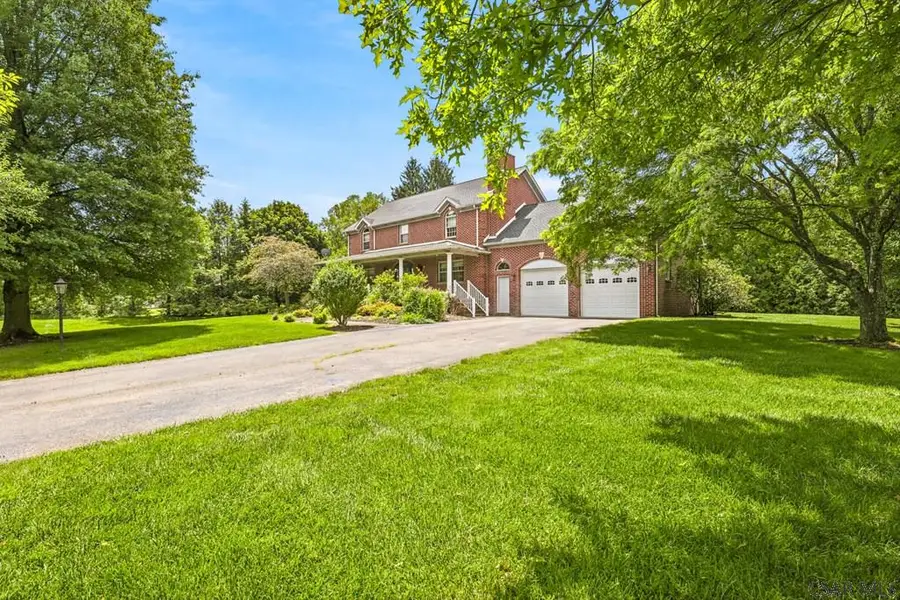 413 Stadium Dr, Somerset, PA 15501 - #3