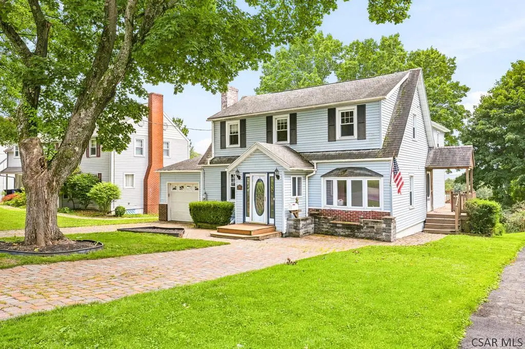 725 Wayne Street, Johnstown, PA 15905 - #1